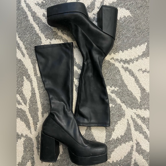 Primark Shoes - Black Platform Knee High Boots